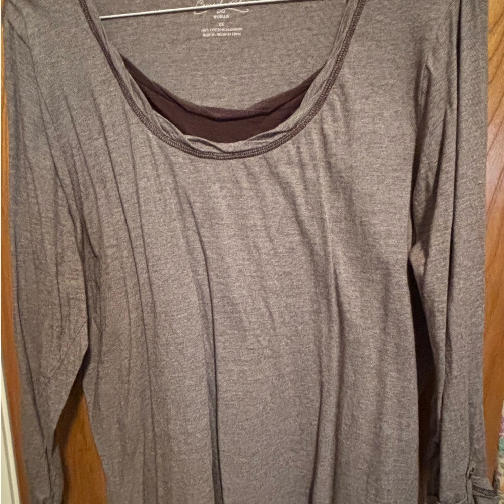 Brown pinstriped scoop neck blouse with 3/4 sleeves and pleated relaxed style